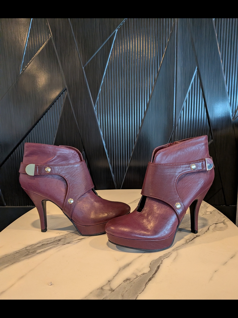 UNLISTED By Kenneth Cole Women’s Burgundy Ankle Booties with Strap Detail - Picture 3 of 10